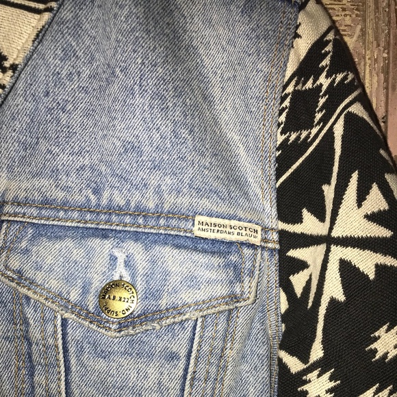 Denim jacket with detail sleeves - Picture 5 of 7